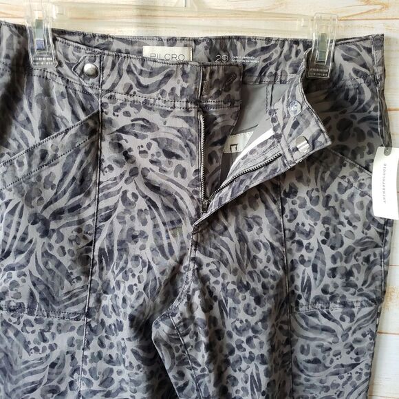 Pilcro Anthropologie Mid-Rise Demilune Boot Cut Utility Pant Women Size 29 Grey - Picture 7 of 11